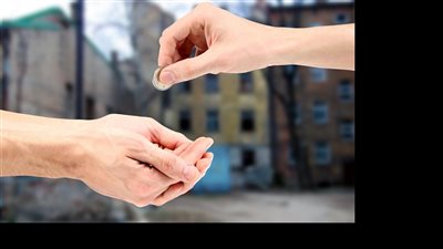  الإفتاء: يجوز إخراج زكاة الفطر نقودًا.. والحد الأدنى هذا العام عن الفرد يساوي 35 جنيهًا