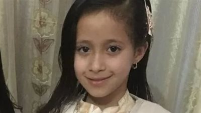 استدرجها وخنقها.. مصرع صغيرة على يد نجل عمها لسرقة قرطها الذهبي ببني سويف | بث مباشر