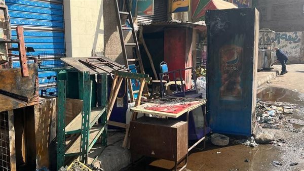 حريق محل بقالة في