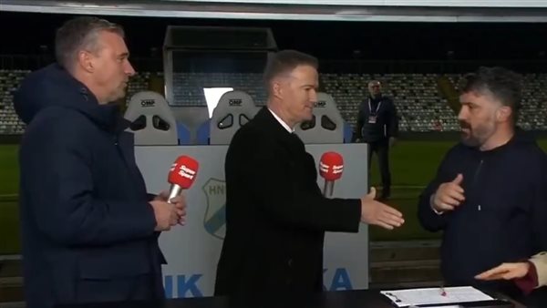 جاتوزو يرفض مصافحة