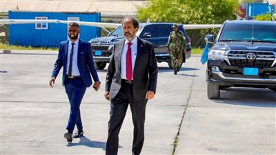 كان في طريقه للخطوط الأمامية.. الصومال يكشف تفاصيل نجاة رئيس البلاد من محاولة اغتيال 