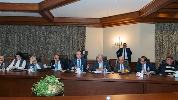 جانب من اجتماع الجبهة