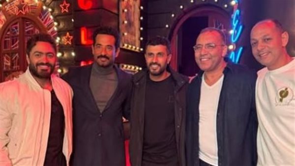 تامر حسني يظهر في