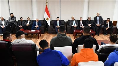 وزير الرياضة يلتقي لاعبي منتخب رفع الأثقال.. ويؤكد: هدفنا منصات التتويج بأولمبياد الشباب 2026