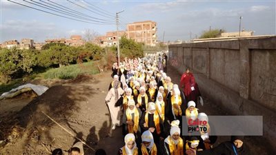 بزي موحد.. مسيرة حاشدة في ميت سراج بالمنوفية احتفالًا بحفظة القرآن الكريم | صور