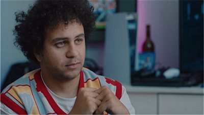 بعد إشادات الجمهور به في عايشة الدور.. أحمد عصام: اكتسبت موهبتي من نشأتي وسط عائلة فنية