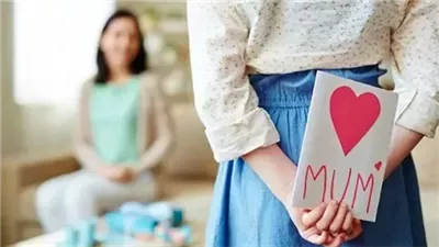 أفكار هدايا عيد الأم 2025 تناسب جميع الأذواق والميزانيات