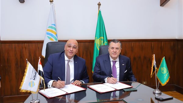 خلال التوقيع