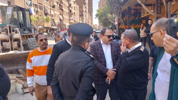 رئيس حي بولاق خلال