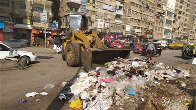 محافظة الجيزة تكثف حملات النظافة ورفع المخلفات بأحياء الهرم وإمبابة وبولاق والمنيرة الغربية