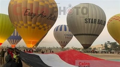لليوم الثالث.. تعليق رحلات البالون الطائر بالأقصر بسبب شدة الرياح | بث مباشر