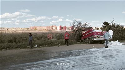 إصابة 4 أشخاص في انقلاب سيارة على الطريق الدولي الساحلي بجمصة | صور 