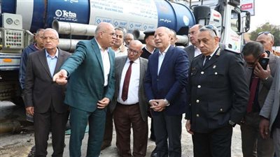 محافظ القاهرة: إصلاح كسر ماسورة مياه شارع بورسعيد في باب الخلق وضخ المياه للمواطنين