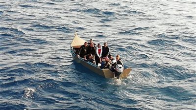 طالب يسرق 700 ألف جنيه من والده بأكتوبر ويترك له رسالة: هسافر هجرة غير شرعية 