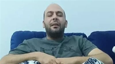 طبيب فقد بصره خلال علاج مرضى كورونا بكفر الشيخ: نفسي أشتغل وأرجع لحياتي الطبيعية| بث مباشر