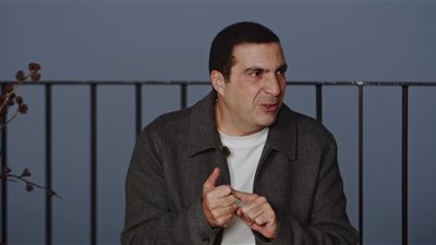 عمرو خالد: شغلك عند ربنا سعادة في الدنيا والآخرة.. تعرف على الطريقة