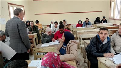 10 آلاف تظلم.. وكيل تعليم البحيرة يتابع أعمال لجنة تظلمات الشهادة الإعدادية