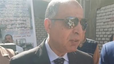 خطوة للتنمية.. المحافظ يضع حجر الأساس للمركز التكنولوجي بمدينة المنيا | بث مباشر