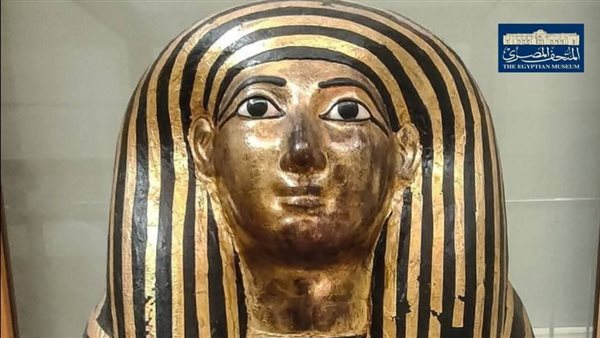 قناع كارتوناج لأحد