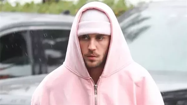 المغني الأمريكي -