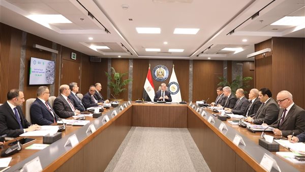  وزير البترول