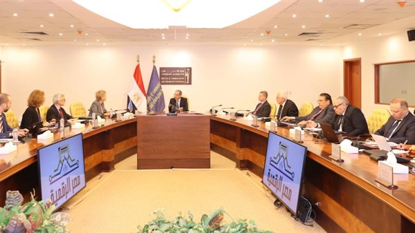 وزير الاتصالات