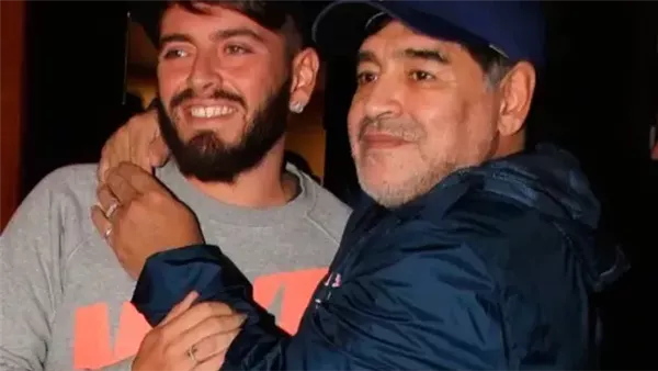 مارادونا ونجله 