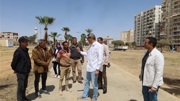 محافظ السويس خلال