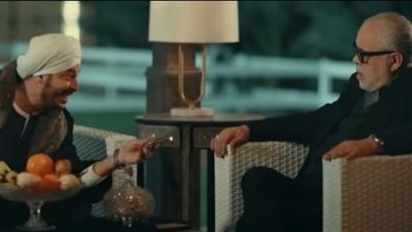 مصطفى شعبان وأشرف