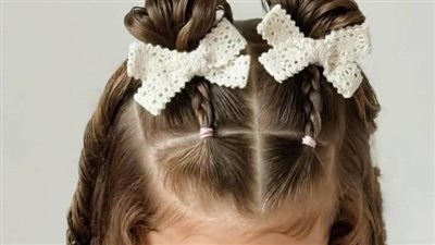 تساريح بنات للعيد جديدة وسهلة.. اقتني ربطات ملونة وفراشات مميزة للتزيين