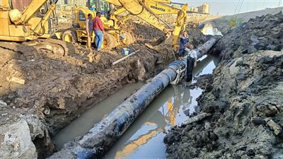 انتهاء أعمال الصيانة لخط طرد محطة الحرير الصناعي بكفر الدوار.. وعودة مياه الشرب