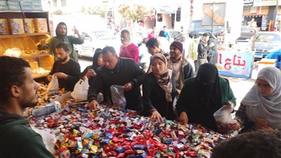 إقبال متزايد على شراء الشوكولاتة في الدقهلية رغم ارتفاع الأسعار قبل عيد الفطر
