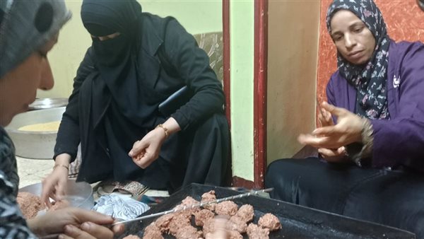 تجهيز وجبات للصائمين