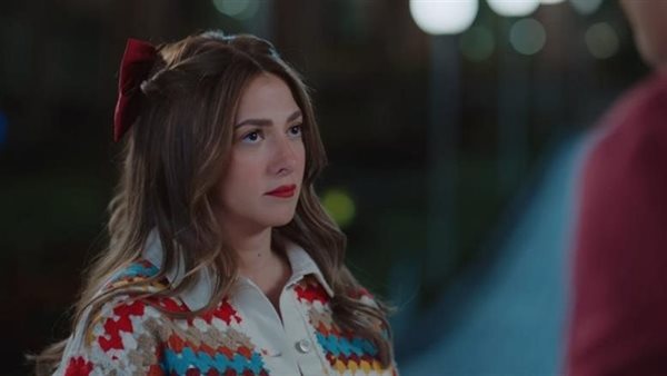 الفنانة دنيا سمير