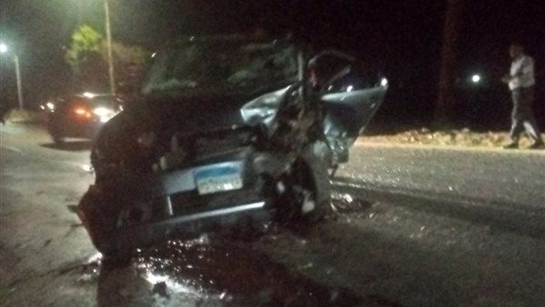 حادث تصادم بين سيارتي