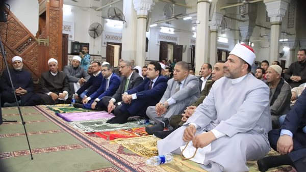 محافظ الفيوم يشهد