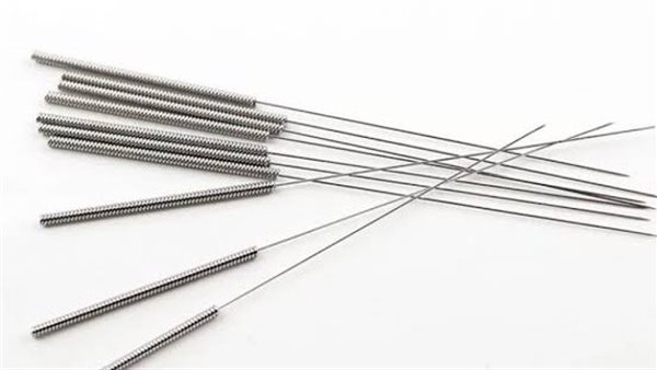 الإبر الجافة 