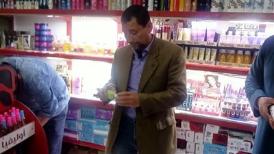 حملات رقابية في سمسطا ببني سويف تضبط مخالفات تموينية وصحية ضمن جهود تحسين الخدمات