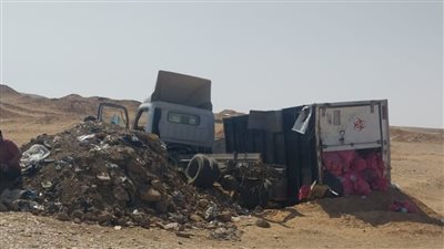 مصرع شخص وإصابة 3 آخرين في تصادم سيارتي نقل ثقيل بأسوان