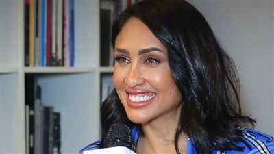 إنجي كيوان: أنا من معجبات عمرو سعد من قبل شغلي معاه.. ومبقرأش التعليقات السلبية