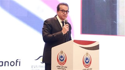 وزير الصحة يصطحب نظيره الفرنسي لتفقد مستشفى 57357 ومعهد ناصر