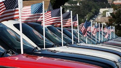 بسبب رسوم ترامب الجمركية.. مشترو السيارات في أمريكا يواجهون أسعارًا أعلى وخيارات أقل