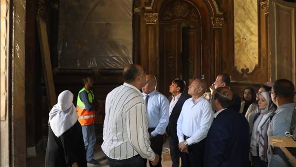 محافظ القاهرة خلال