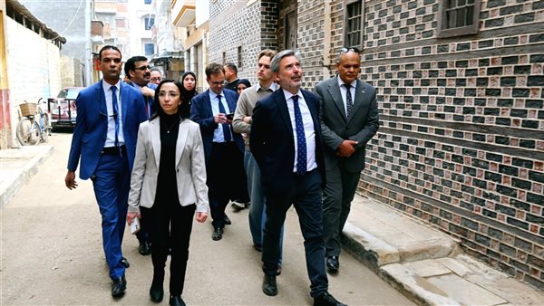 محافظ البحيرة والسفير