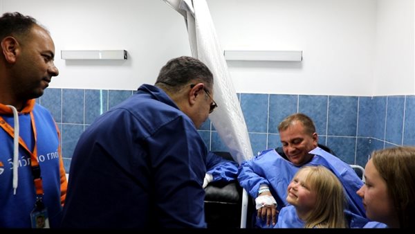 جانب من زيارة المحافظ