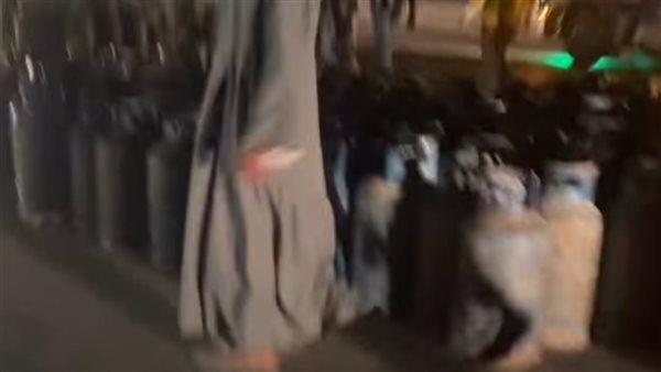 انقلاب سيارة محملة