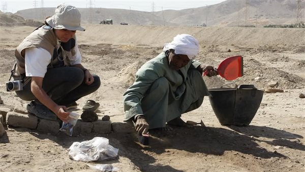 الحفائر الأثرية 