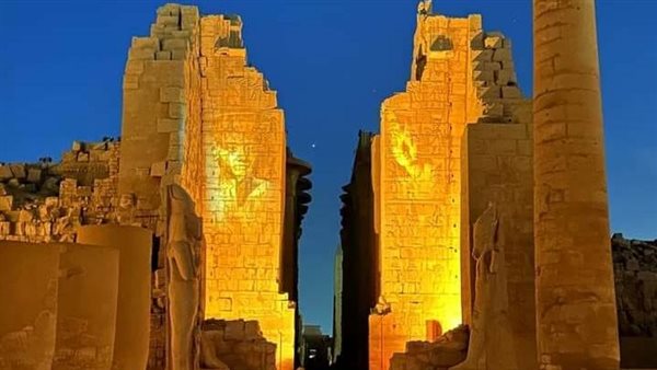  الصوت والضوء بمعابد