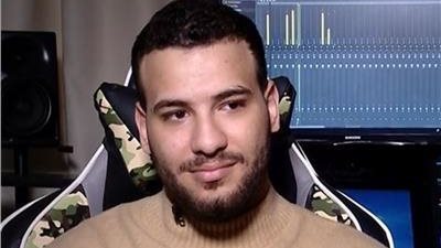 بعد منعه من الغناء.. مسلم يتعرض لوعكة صحية: بموت ومش مسامح مصطفى كامل