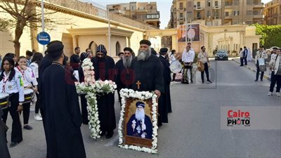 شيخ مطارنة الكنيسة الأرثوذكسية.. صلوات جنازة الأنبا باخوميوس في الكاتدرائية المرقسية بالعباسية| بث مباشر